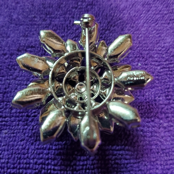 Vintage Beautiful Brooch - Picture 3 of 6